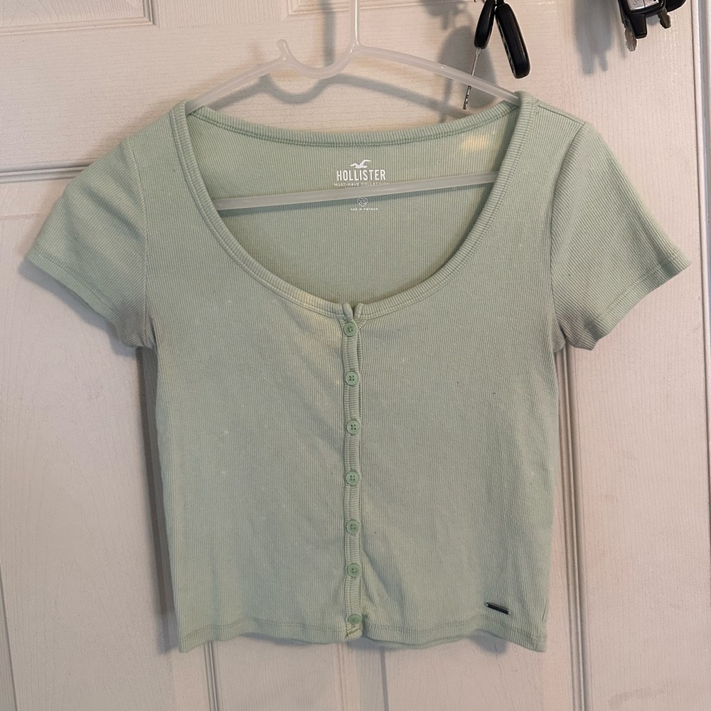 Hollister, button up baby tee